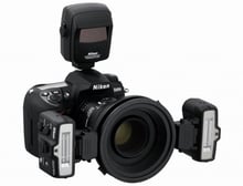 Nikon SB-R200 + R1C1 (FSA906CA)