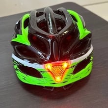 Шлем для велосипеда Maraton G05 М с фонариком зеленый