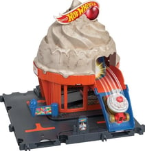 Игровой набор Hot Wheels Приключения в магазине мороженого (HKX38)