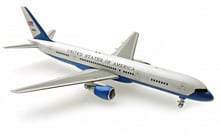 Пассажирский самолет SCHUCO Boeing 757-200 "USA"