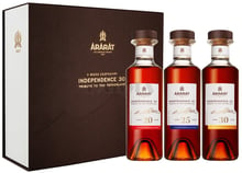 Набір бренді Ararat Independence 30 у подарунковій упаковці 3х0.2 л 40% (STA4850001007081)