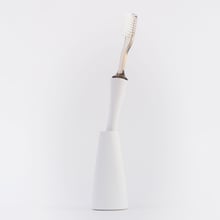 Epiqual White E - HDT white Дизайнерская зубная щетка белая