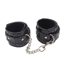 Оковы Chisa Surrender Ankle Restraints: Производитель CHISA