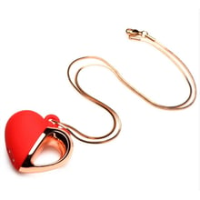 Ожерелье с подвеской вибратором Charmed Vibrating Silicone Heart Necklace, 90 см (красный): Для кого Для женщин