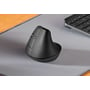 Мышь Logitech Lift Left Vertical Ergonomic Wireless/Bluetooth Graphite (910-006474): Эргономика для левой руки