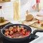 Сковорода Tefal Generous Cook 28 см (C2770653): Антипригарне покриття Titanium