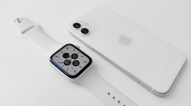 Apple Watch та iPhone