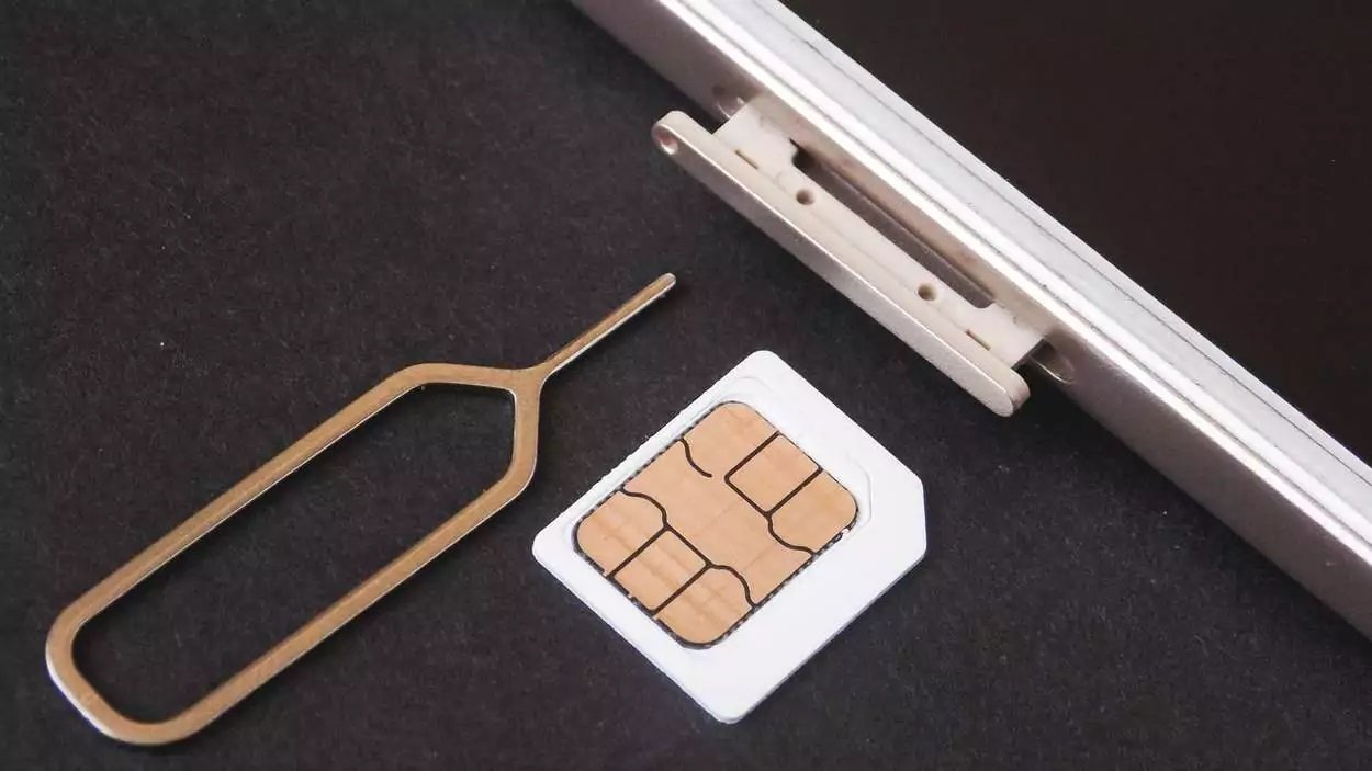 iPhone c Nano SIM